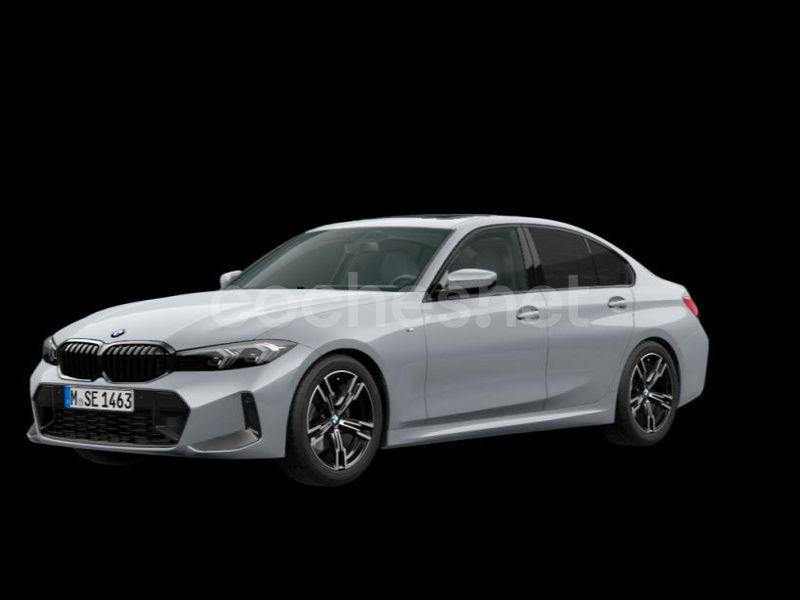 Gris / plata Usado 2024 BMW 318 Comfort Edition Berlina | 39.900 € (Un poco caro) - Imagen 1/4