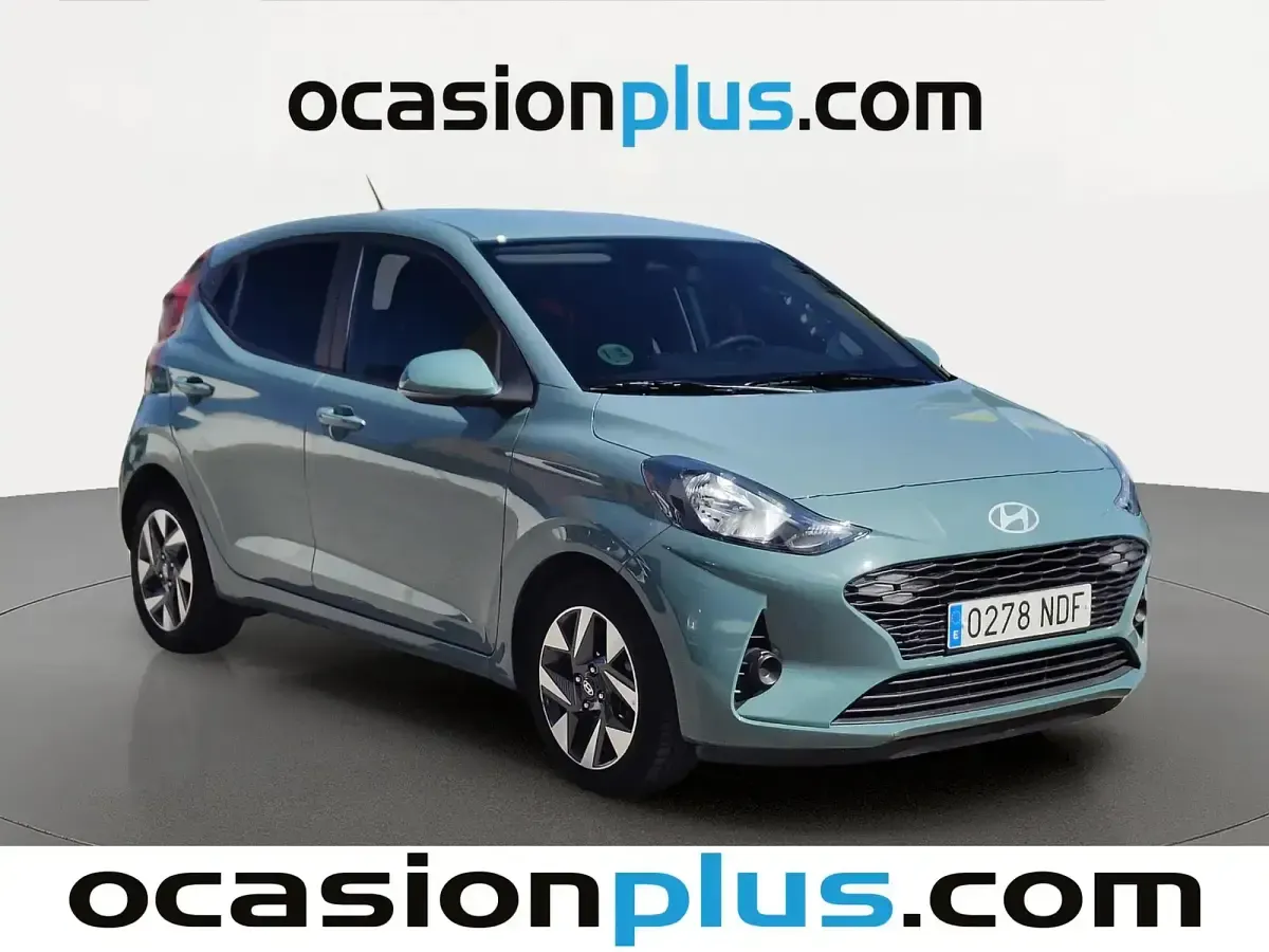Usado Hyundai i10 63 CV (46 kW) 2025 Verde Utilitario