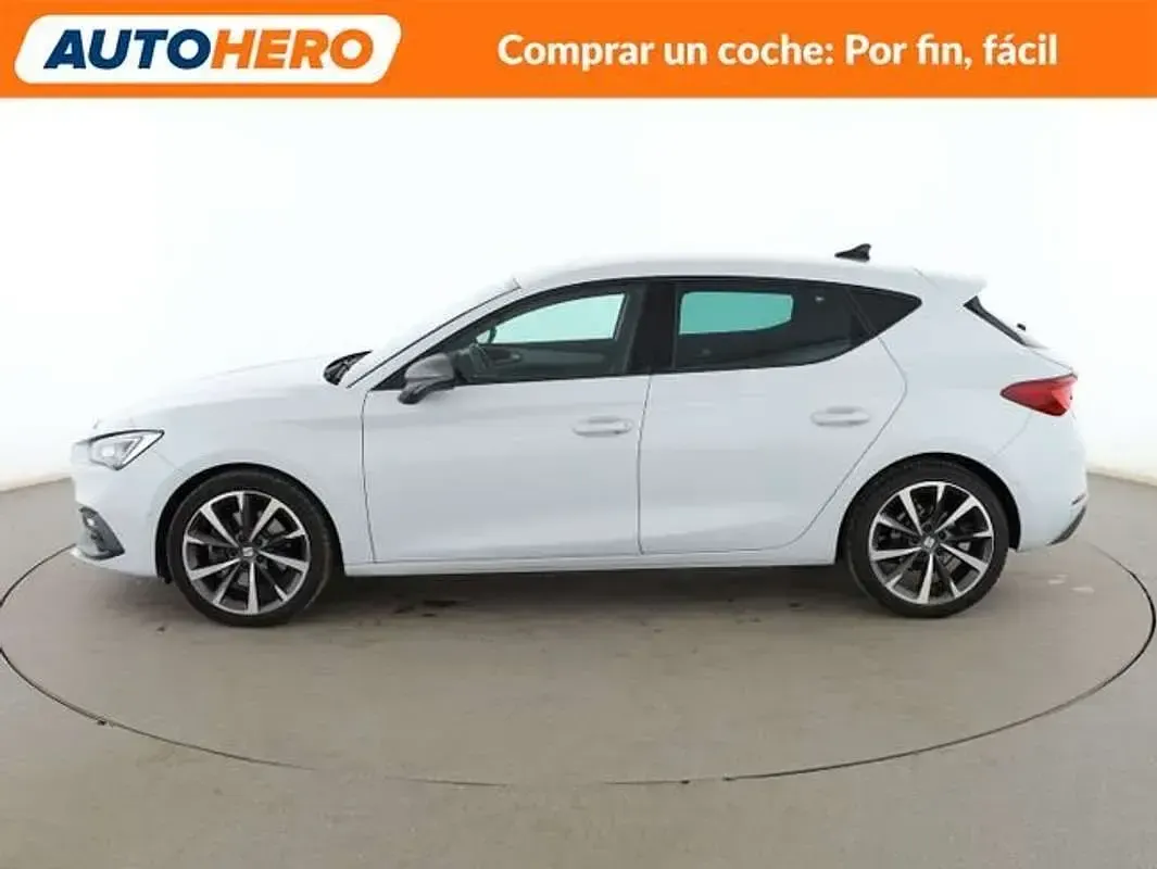 Usado Seat Leon FR 150 CV (110 kW) 2021 Blanco Berlina