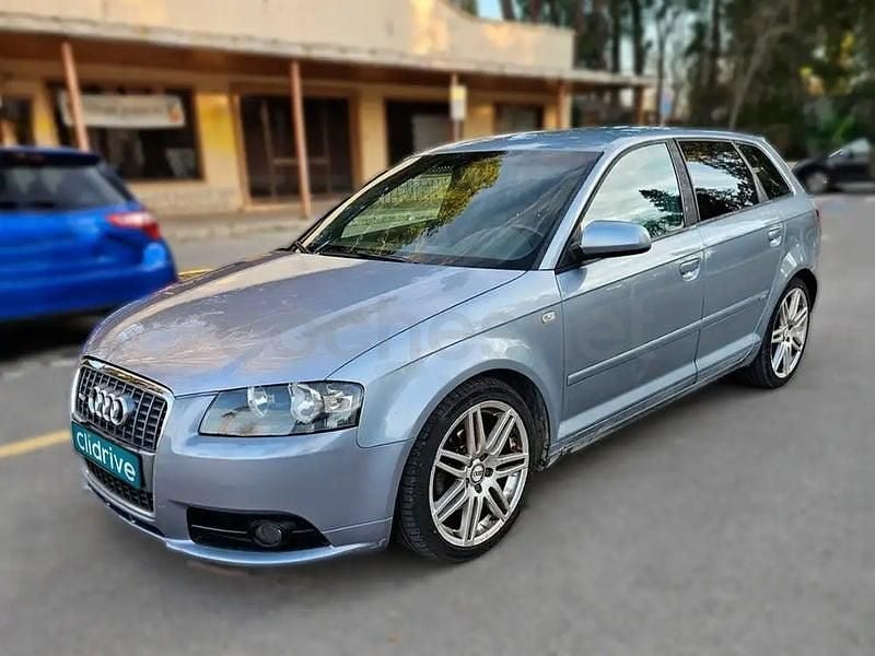 Usado Audi A3 Ambiente 140 HP (102 kW) 2008 Cinzento Citadino
