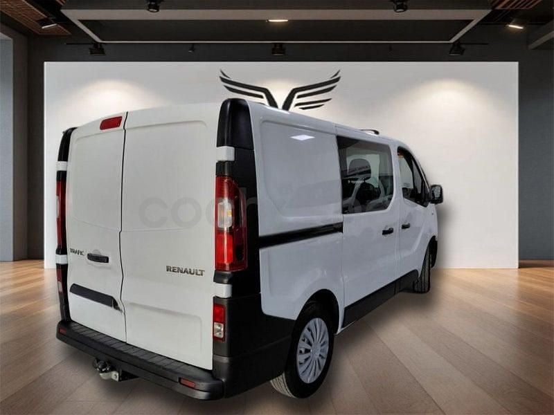 Usado Renault Trafic LIMITED 120 CV (88 kW) 2020 Blanco Monovolumen