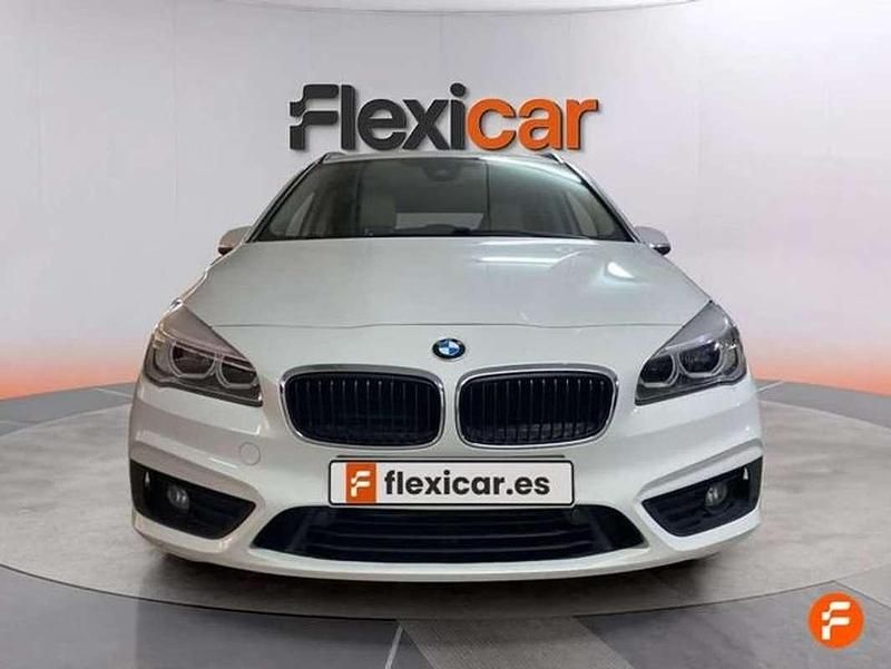 Usado BMW 220 190 CV (139 kW) 2018 Blanco Monovolumen