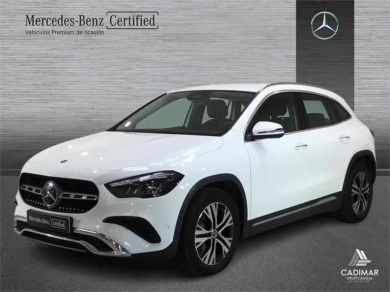 Usado Mercedes GLA200 150 CV (110 kW) 2024 Blanco SUV