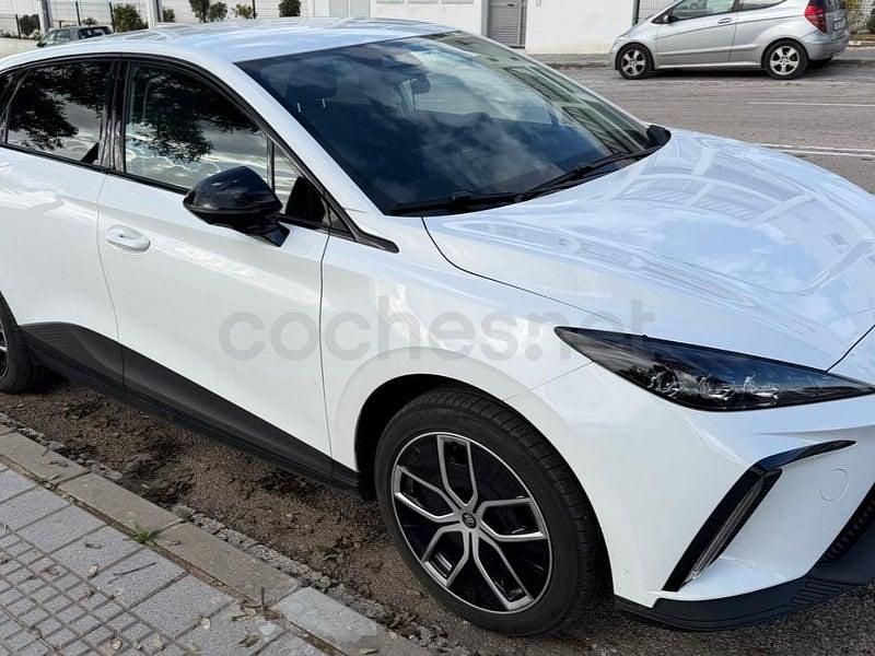 Usado MG MG4 EV Luxury 150 kW (204 CV) 2024 Eléctrico Utilitario