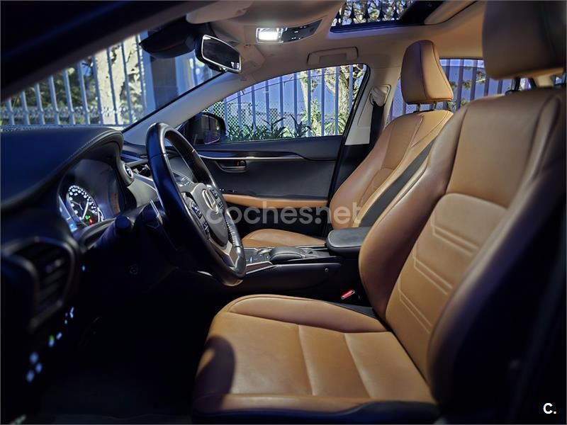 Usado Lexus NX300h Luxury Line 197 CV (144 kW) 2019 Negro SUV