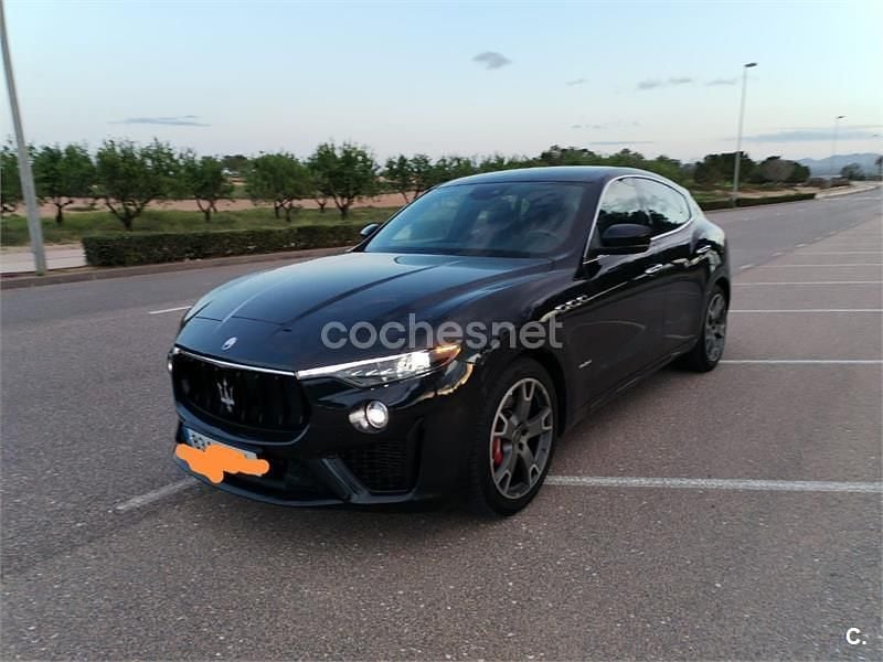 Negro Usado 2021 Maserati Levante SUV | 46.999 € (Precio justo) - Imagen 1/4
