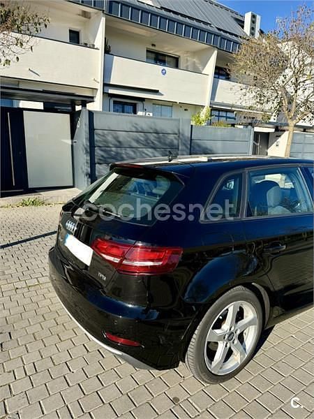 Usado Audi A3 Sport 150 CV (110 kW) 2018 Negro Berlina