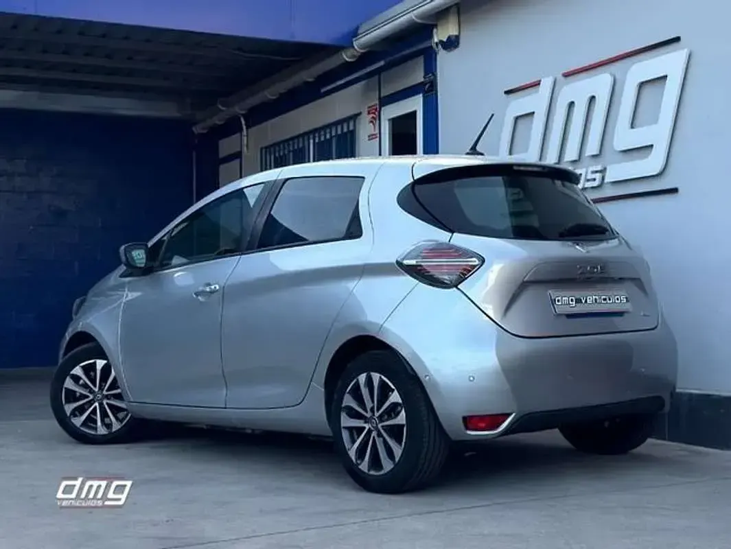 Usado Renault Zoe Intens 99 kW (135 CV) 2021 Gris Utilitario