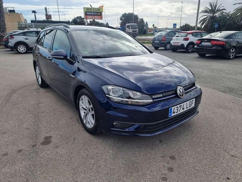 Usado VW Golf VIII Edition 131 CV (96 kW) 2020 Azul Familiar