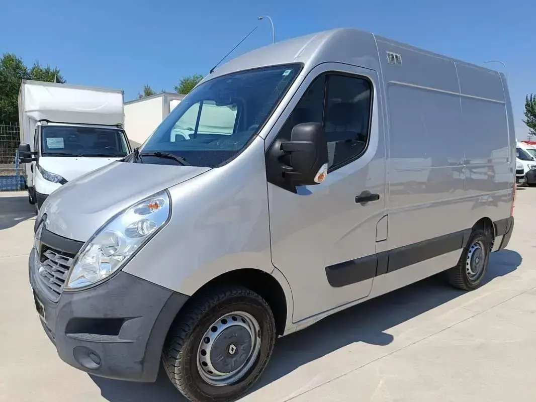 Usado Renault Master 145 CV (106 kW) 2019 Blanco Van