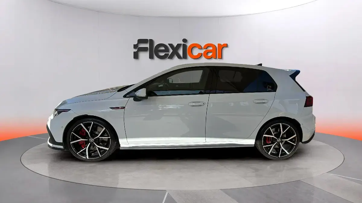 Usado VW Golf VII GTI Clubsport 301 CV (221 kW) 2021 Blanco Utilitario