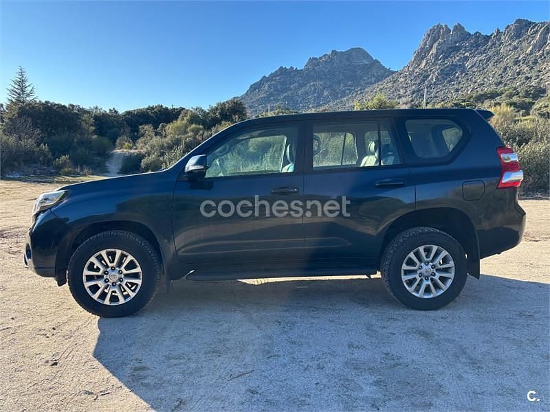Usado Toyota Land Cruiser 177 CV (130 kW) 2016 Azul SUV