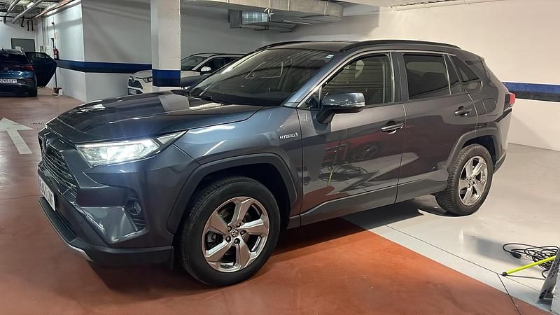 Usado Toyota RAV4 Hybrid Advance 218 CV (160 kW) 2021 Gris SUV