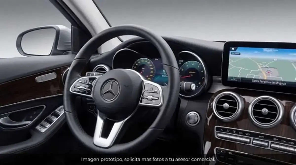 Usado Mercedes GLC220 170 CV (125 kW) 2022 Negro SUV