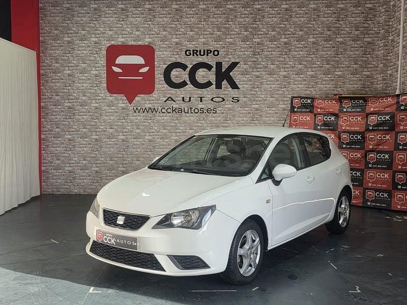 Usado Seat Ibiza Reference 90 CV (66 kW) 2012 Blanco Berlina
