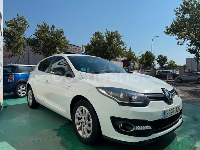 Usado Renault Mégane LIMITED 115 CV (84 kW) 2015 Blanco Berlina
