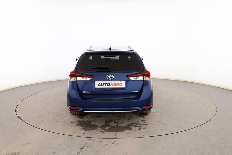 Usado Toyota Auris Touring Sports Edition 136 CV (100 kW) 2018 Azul Familiar