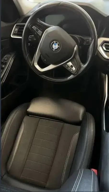 Usado BMW 318 150 CV (110 kW) 2022 Blanco Familiar