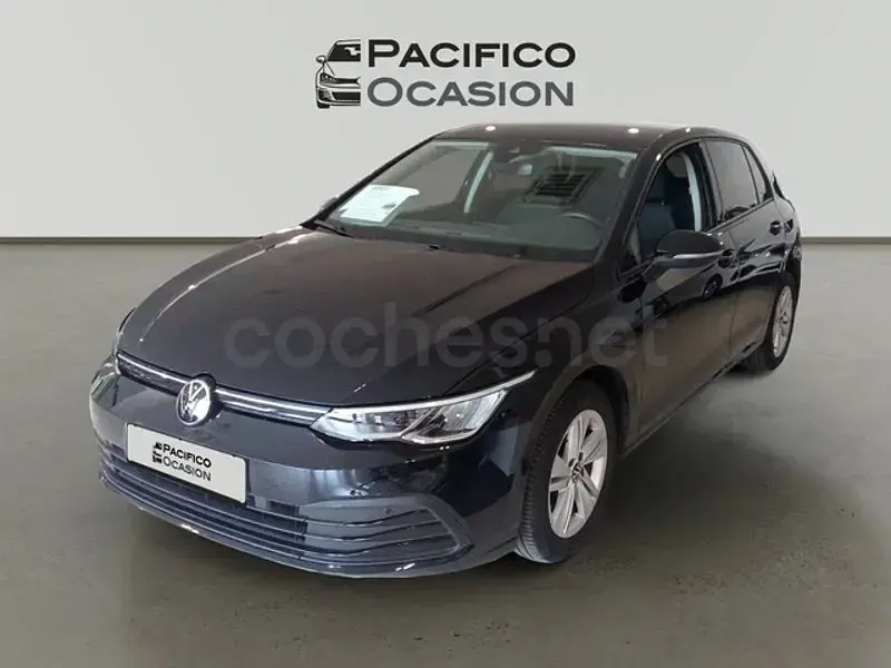 Usado VW Golf VIII Life 110 CV (80 kW) 2022 Negro Berlina
