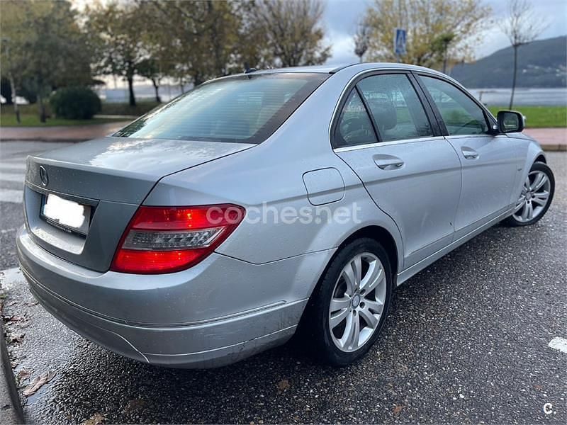 Gris / plata Usado 2009 Mercedes C220 Avantgarde Berlina | 6199 € (Buen precio) - Imagen 1/4