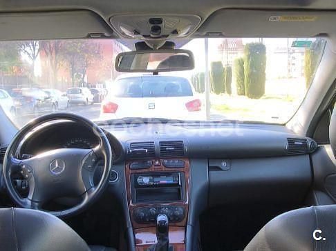 Usado Mercedes C180 Elegance 143 CV (105 kW) 2002 Gris / plata Berlina