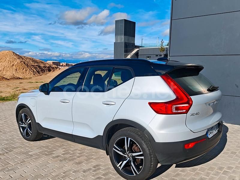 Usado Volvo XC40 R-Design 262 CV (192 kW) 2021 Gris / plata SUV