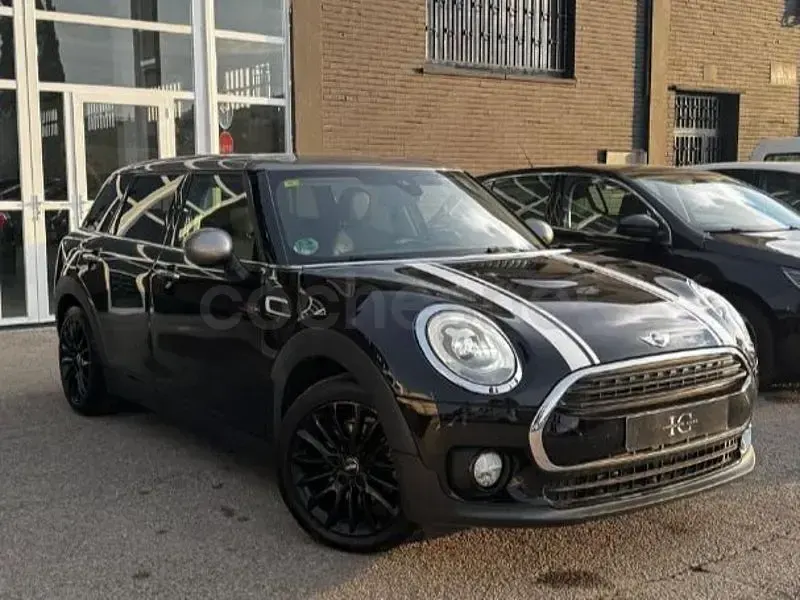 Usado Mini Cooper D Clubman 150 CV (110 kW) 2019 Negro Familiar