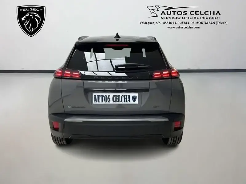 Usado Peugeot e-2008 GT 100 kW (136 CV) 2024 Gris oscuro SUV