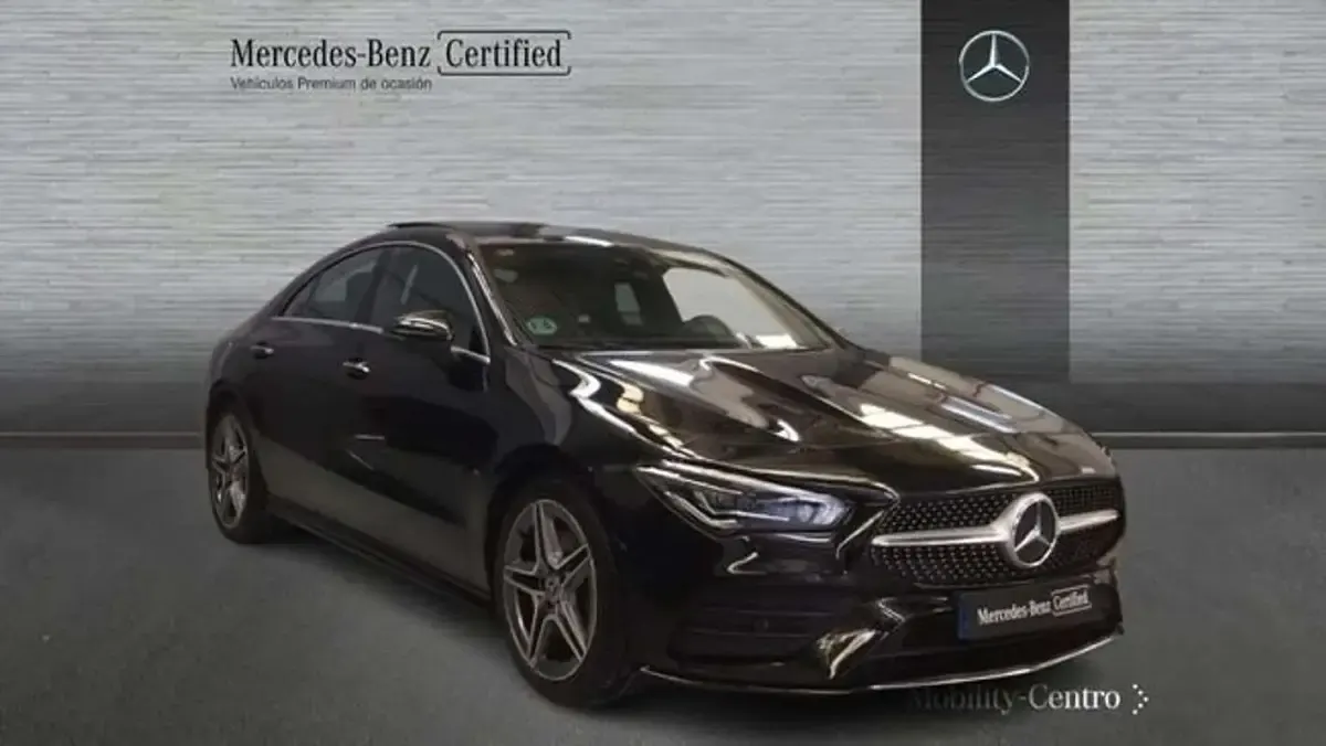 Usado Mercedes CLA200 156 CV (114 kW) 2019 Negro Coupe