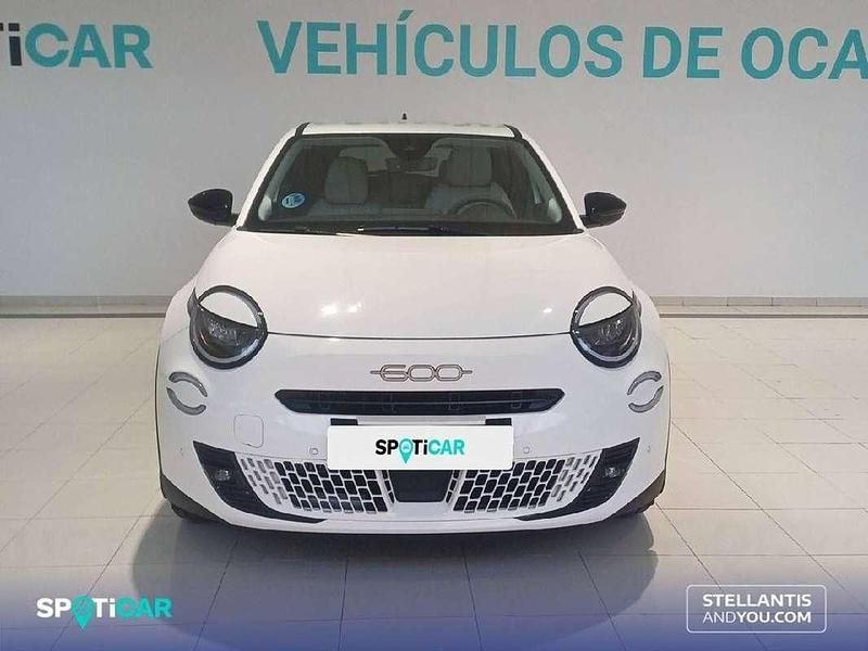 Usado Fiat 600 La Prima 101 CV (74 kW) 2024 Blanco SUV