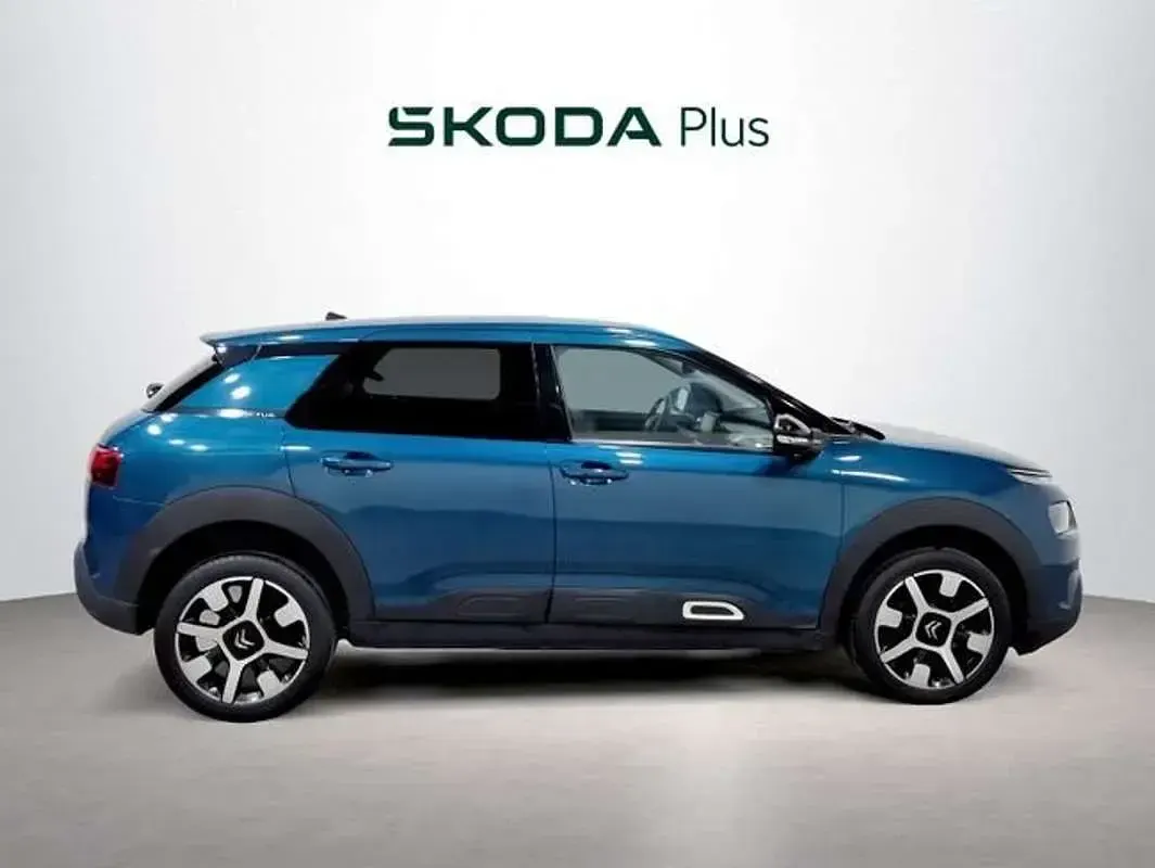 Usado Citroën C4 Cactus PureTech 110 CV (80 kW) 2018 Azul Utilitario