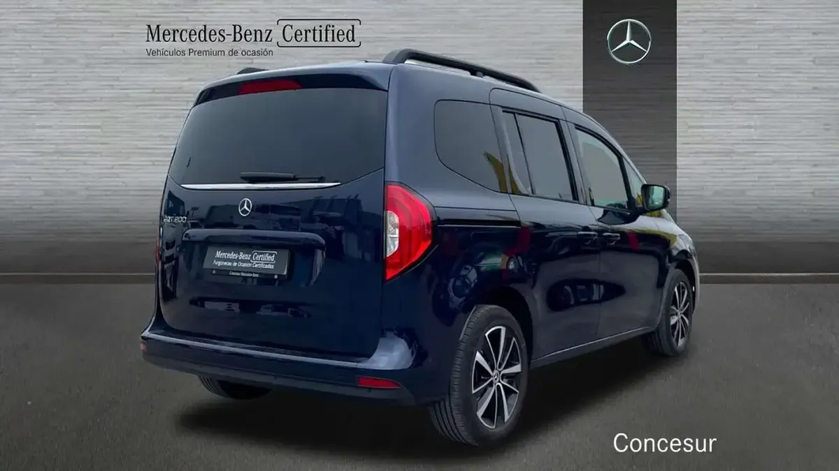 Usado Mercedes EQT200 44 kW (61 CV) 2023 Azul Monovolumen