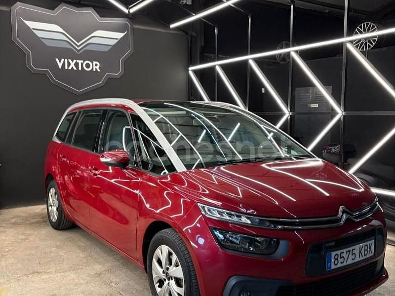 Käytetty Citroën Grand C4 Picasso Live 130 HP (95 kW) 2017 Punainen Tila-auto