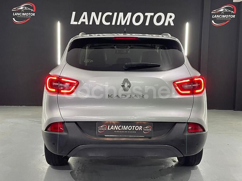 Usado Renault Kadjar Zen 130 CV (95 kW) 2017 Gris / plata SUV