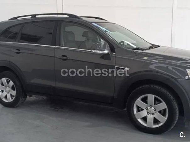 Gris / plata Usado 2011 Chevrolet Captiva LT SUV | 7000 € (Buen precio) - Imagen 1/4