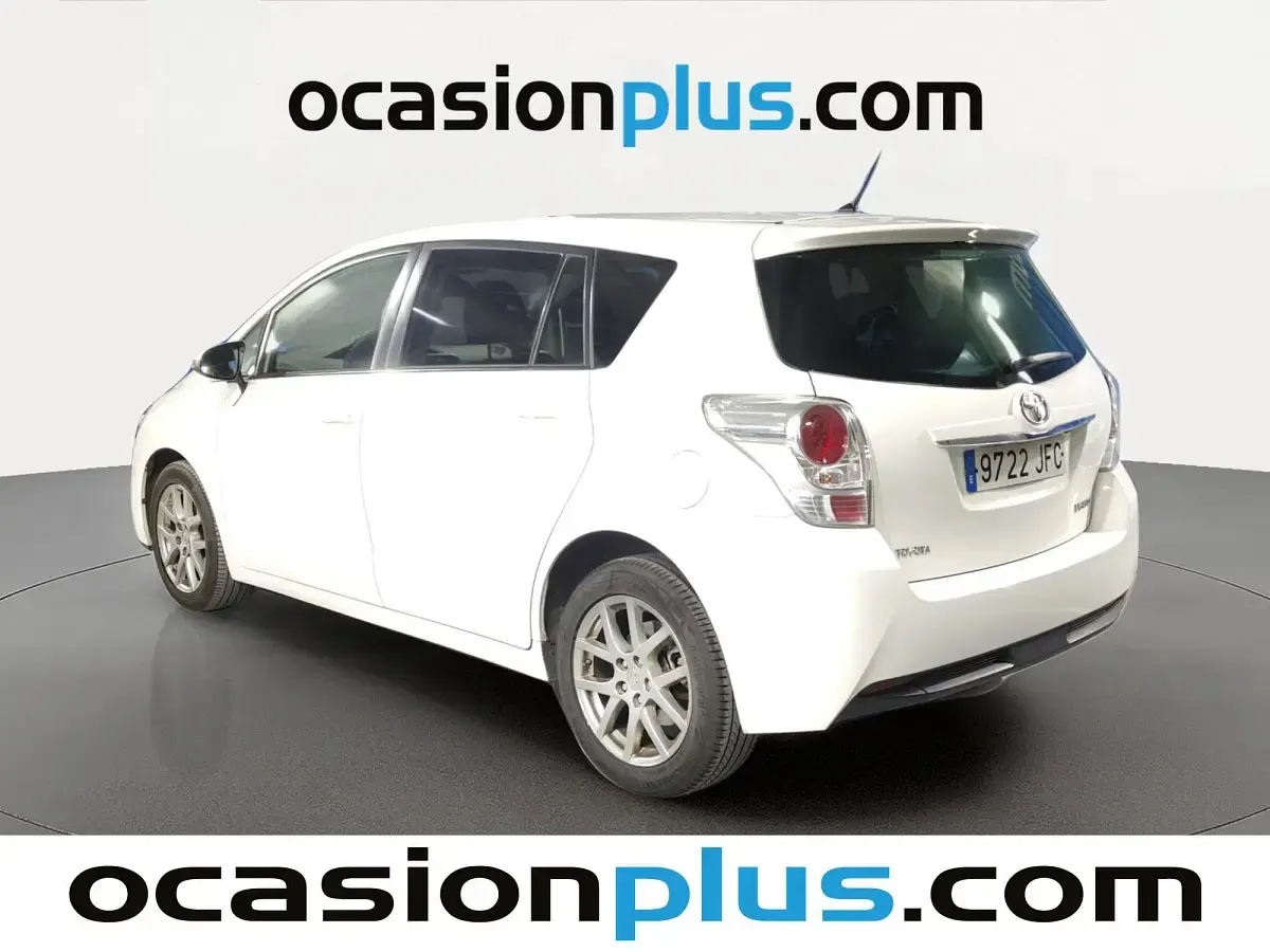 Usado Toyota Verso Advance 112 CV (82 kW) 2015 Blanco Monovolumen