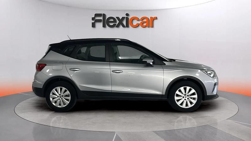 Usado Seat Arona Style 116 CV (85 kW) 2022 Gris SUV