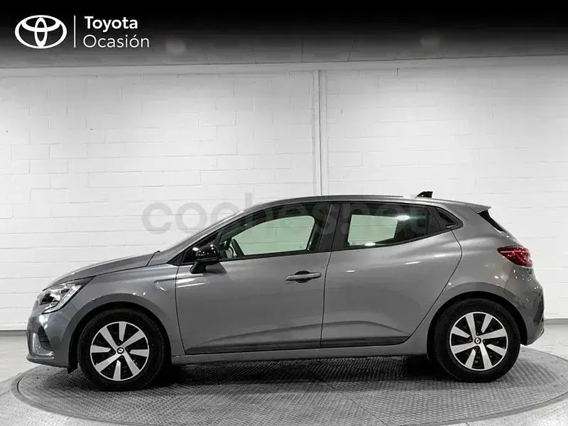 Usado Renault Clio V Evolution 143 CV (105 kW) 2023 Gris / plata Berlina