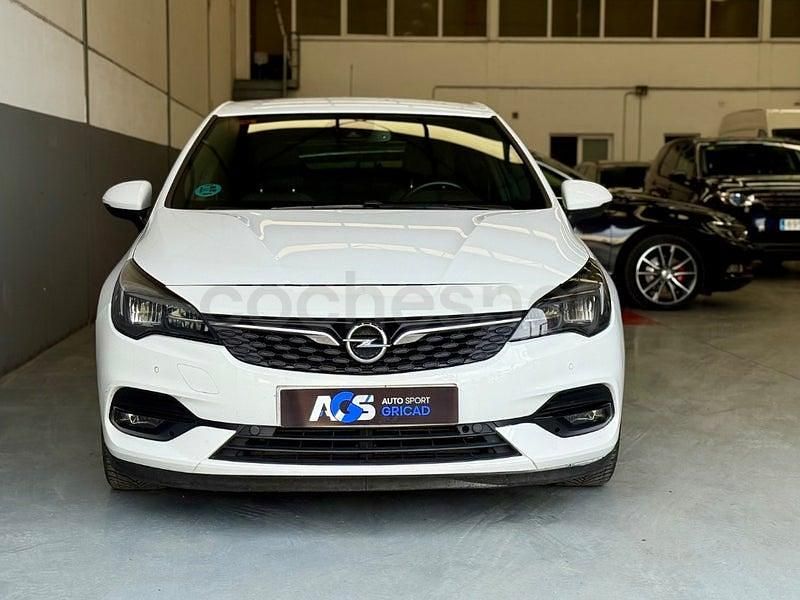 Usado Opel Astra Edition 105 CV (77 kW) 2020 Blanco Berlina