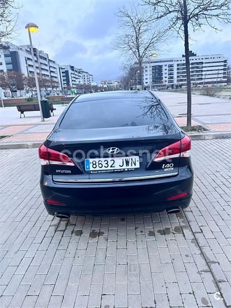 Usado Hyundai i40 115 CV (84 kW) 2017 Negro Berlina