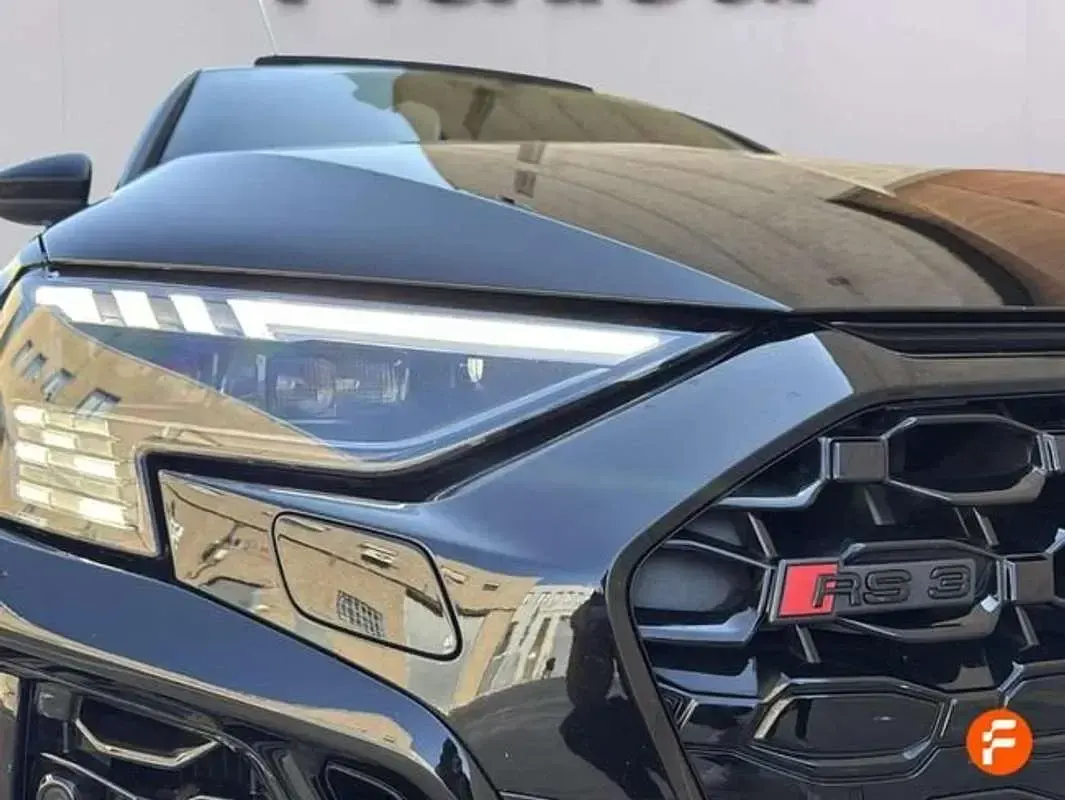 Usado Audi RS3 Sportback 400 CV (294 kW) 2022 Negro Utilitario