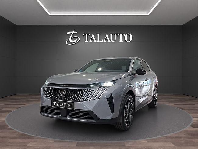 Usado Peugeot 3008 Allure 136 CV (100 kW) 2024 Gris SUV