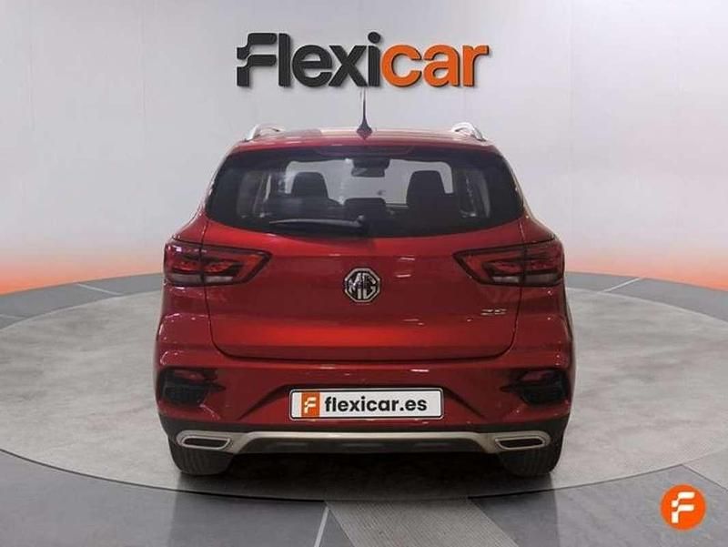 Usado MG ZS Comfort 116 CV (85 kW) 2025 Rojo SUV
