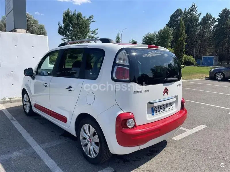 Usado Citroën C3 Picasso Seduction 92 CV (67 kW) 2012 Blanco Monovolumen