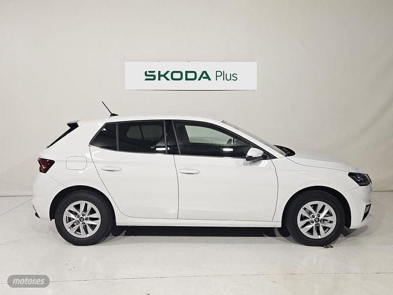 Nuevo Skoda Fabia Selection 115 CV (84 kW) 2025 Blanco Utilitario