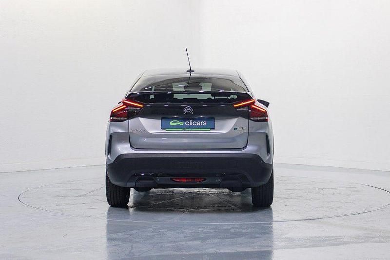 Usado Citroën e-C4 Shine 100 kW (136 CV) 2021 Gris