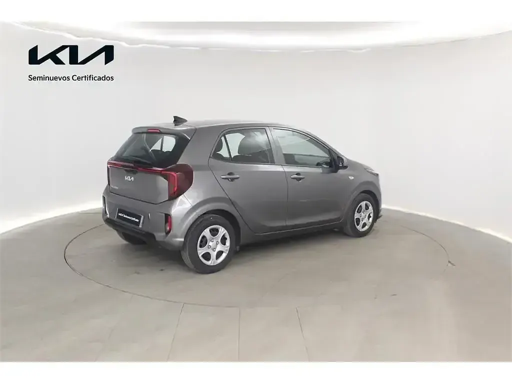 Usado Kia Picanto 63 CV (46 kW) 2025 Gris Utilitario
