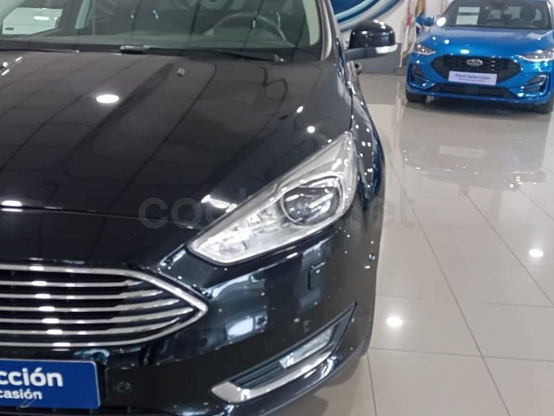 Usado Ford Focus Titanium 120 CV (88 kW) 2018 Negro Berlina