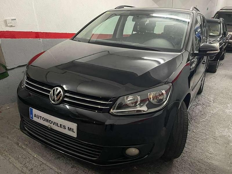 Usado VW Touran Edition 105 CV (77 kW) 2012 Negro Monovolumen