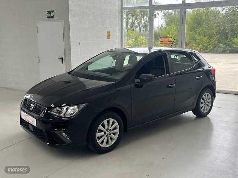 Usado Seat Ibiza Style 95 CV (69 kW) 2020 Negro Familiar